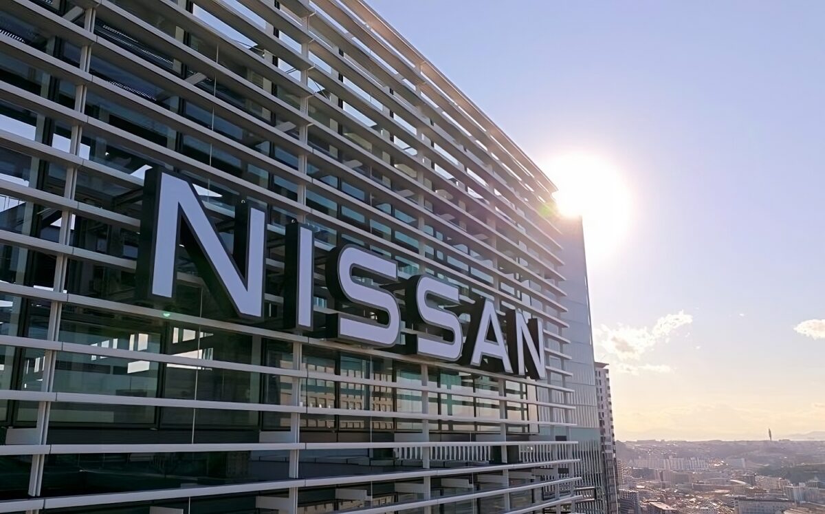 Nissan HQ logo